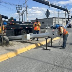 Refuerzan seguridad vial con nuevos semáforos en el poniente de Ramos Arizpe1