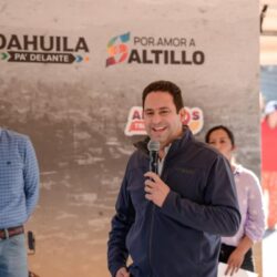 Sigue Javier Díaz entregando obras de pavimentación
