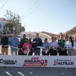 Sigue Javier Díaz entregando obras de pavimentación2