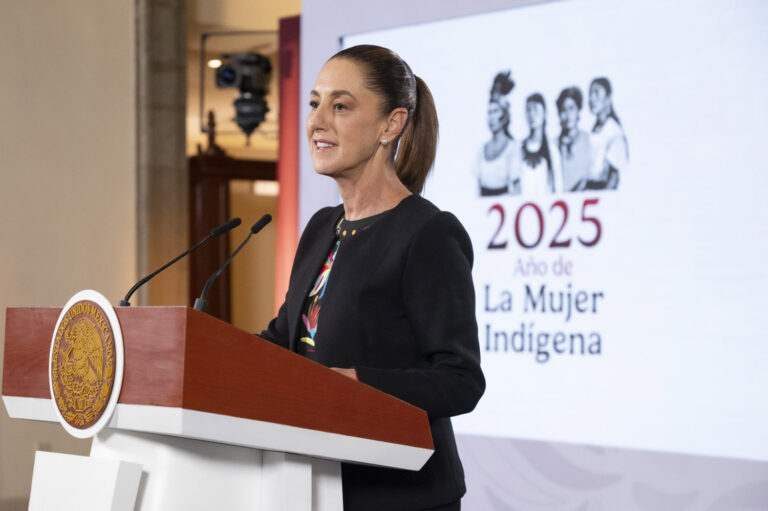 Aumento de aranceles no está dirigido a China.- Sheinbaum