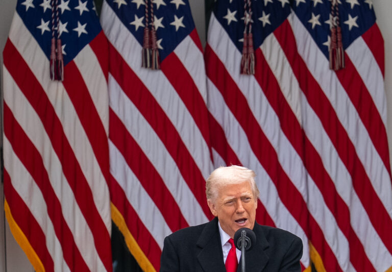 Gobierno de Trump suspende solicitudes de inmigración para ciudadanos de 19 países