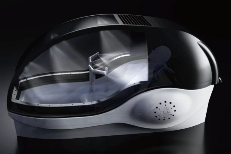 Lanzan en Japón una lavadora automática para personas, quedas limpio y seco en 15 minutos