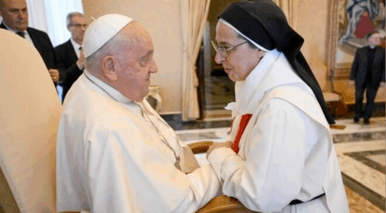 Monja hace revelación sobre testamento de papa Francisco: dejó dinero para comprar ambulancias para Ucrania