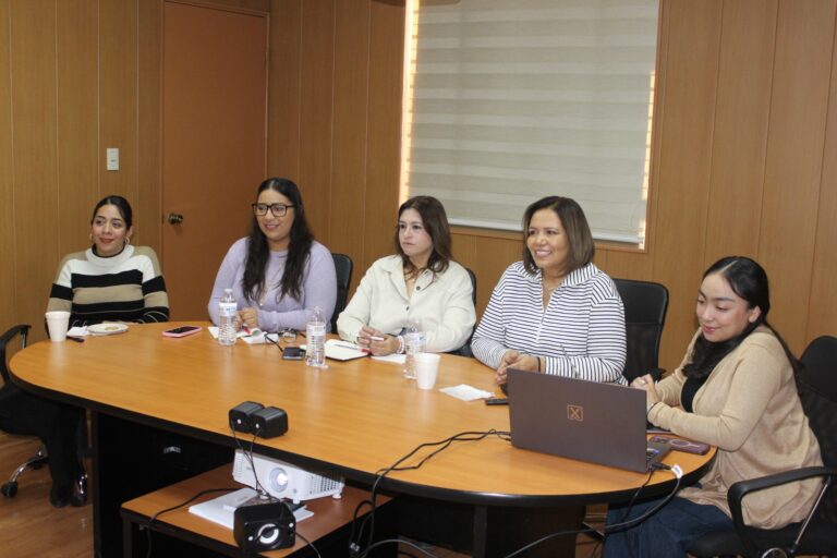 Torreón y Nancy sostienen videoconferencia para presentar proyecto de ópera creada con mujeres víctimas de violencia