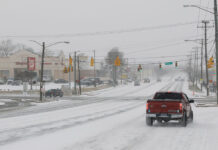 Deja tormenta invernal a un millón de hogares sin luz en EU