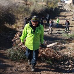 Deshierba y limpia Saltillo pasos escolares en la colonia Universidad Pueblo2