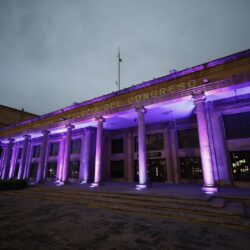 Iluminan de morado el Congreso de Coahuila por el Síndrome de Moebius1