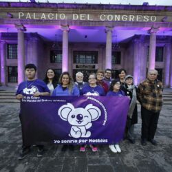 Iluminan de morado el Congreso de Coahuila por el Síndrome de Moebius3