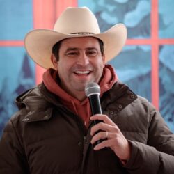 Llevan Javier y Luly Amor en Movimiento a la zona rural1