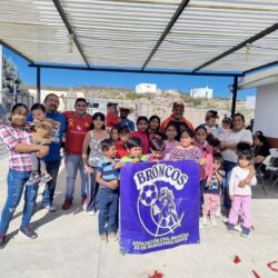 Llevan alegría a 14 ejidos con más de 700 platillos y 300 juguetes2