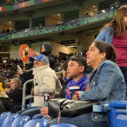 Llevó Javier Díaz a 160 saltillenses al Juego de Leyendas en el Estadio BBVA7