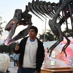 Miles disfrutan stand de Saltillo en el Juego de Leyendas, en Estadio BBVA1