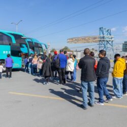 Miles disfrutan stand de Saltillo en el Juego de Leyendas, en Estadio BBVA8