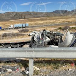 Muere trabajador y otro resulta gravemente herido tras volcadura en la carretera 571