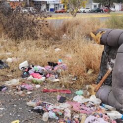 Piden apoyo a municipio por basurero clandestino frente a la colonia Buitres al sur de Saltillo3