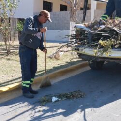 Realiza Saltillo limpieza profunda a banquetas del Centro Histórico6