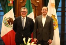 Se reúne Manolo con el embajador de Italia