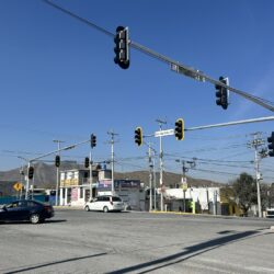 Semáforos del bulevar Díaz Ordaz y Federalismo ya operan con normalidad; tránsito refuerza orientación vial3