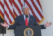 Afirma Trump que habló con Sheinbaum de frontera y narco