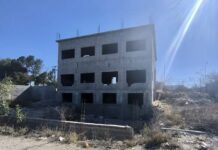 Predio abandonado en Molinos del Rey representa riesgo para estudiantes y trabajadores; autoridades intervendrán con limpieza y vigilancia