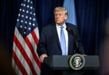 Trump insiste en que necesita Groenlandia “por seguridad nacional”; Dinamarca responde enviando tropas