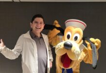 Cesar Alonso: el saltillense que trabaja en un crucero de Disney