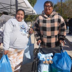 Destacan familias de Ramos Arizpe beneficios del Mercadito de a Peso Todos por Más4