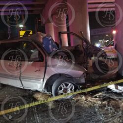 Dos personas fallecen en fatal accidente vial en Saltillo