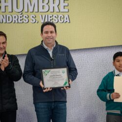 Entrega Javier Díaz techumbre en escuela al sur de Saltillo