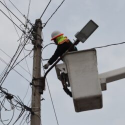 Intensifica Javier Díaz rehabilitación de las vialidades Antonio Cárdenas y V. Carranza5