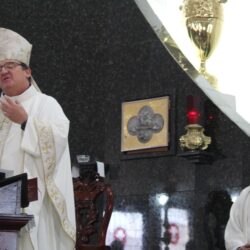 Llama obispo de Saltillo a fieles a ser luz y esperanza para los demás1