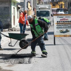 Municipio avanza en la rehabilitación de pavimento en colonia Universidad Pueblo1