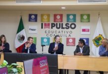 Niñas y niños locutores de “Puros Cuentos” reciben reconocimiento por su talento y creatividad