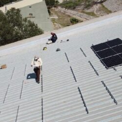 Paneles solares marcan nueva etapa de eficiencia en la UTC1
