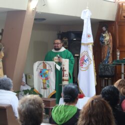 Piden por la salud de los enfermos y por mujeres embarazadas3