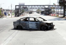 Reabren carreteras tras narcobloqueos
