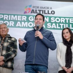Reconoce Javier Díaz a contribuyentes cumplidos en el Primer Sorteo Por Amor a Saltillo 20263