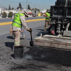 Rehabilita Javier Díaz pavimento en vialidades de Lomas Verdes5