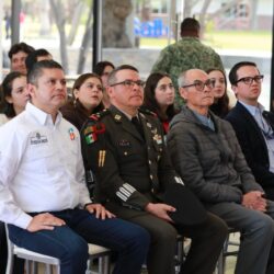 Se unen Comisaría y Ejército en visita a estudiantes