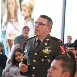 Se unen Comisaría y Ejército en visita a estudiantes2