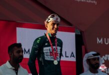 Cerca Isaac Del Toro del triunfo en la etapa 3 del UAE Tour
