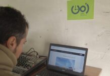 Entre ruinas y el zumbido de los drones, la radio vuelve a escucharse en Gaza