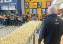 Impulsan Rotarios de Ramos Arizpe valores y convivencia con salida al cine para 300 alumnos