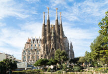 La Sagrada Familia de Barcelona se convierte en la iglesia más alta del mundo