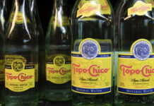 Reduce Topo Chico producción; escasea en EU