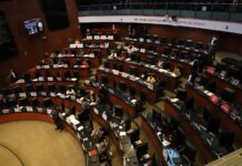 Reducen número de senadores de 128 a 96