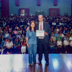 500 mujeres participan en conferencia “Los siete códigos de la felicidad” en Ramos Arizpe1