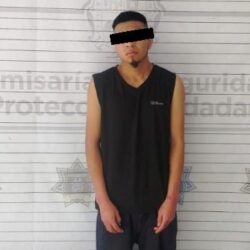 Coordinados catean domicilio por robo de motos en Saltillo1