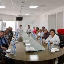 DIF Torreón reconoce la dedicación de adultos mayores del programa “Empacadores Voluntarios”