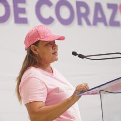 Entrega Luly López Apoyos de Corazón a quienes más lo necesitan4